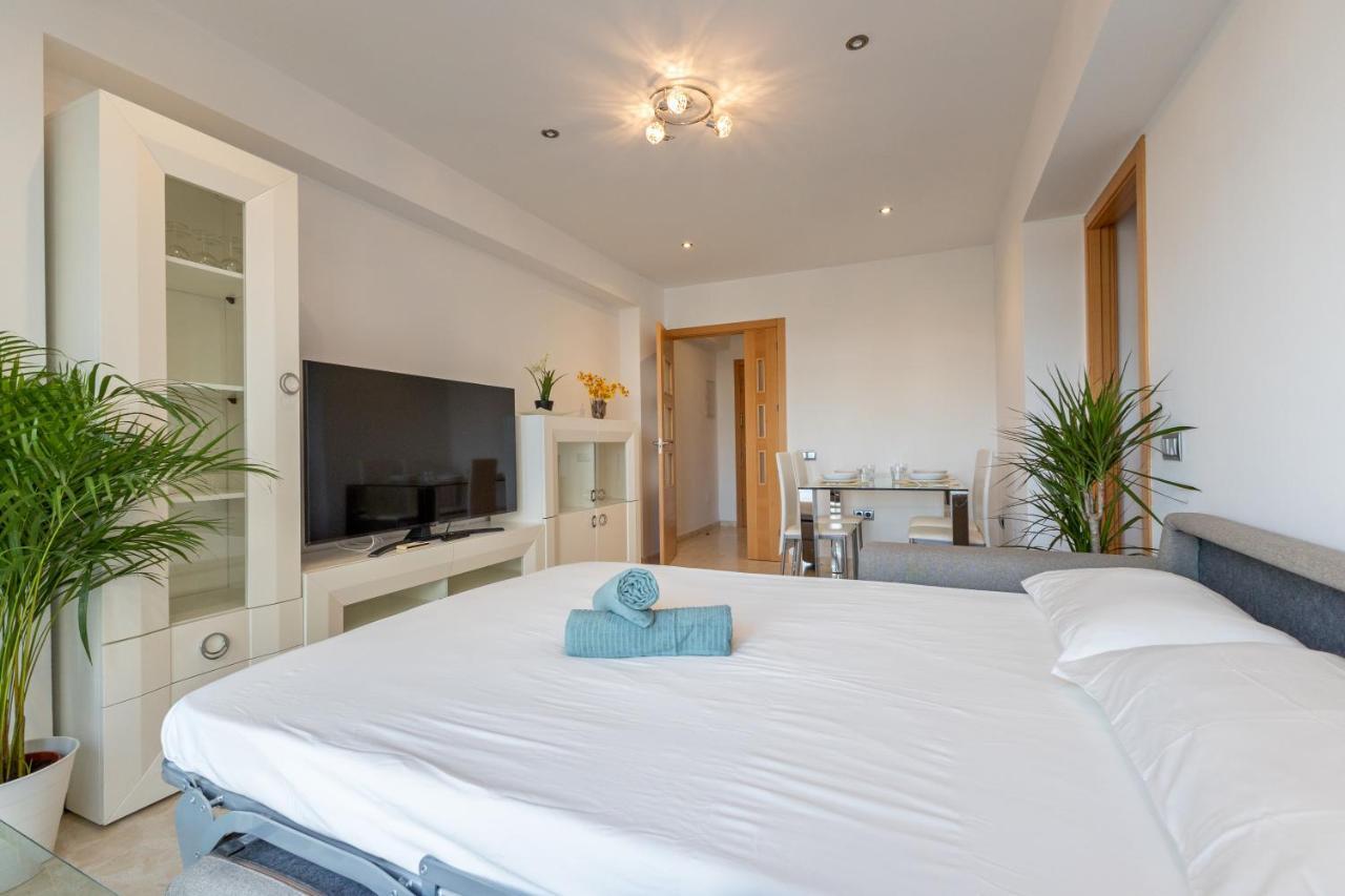 Charming 3 Bedroom Apartment At Triana Center By Oui Sevilha Exterior foto